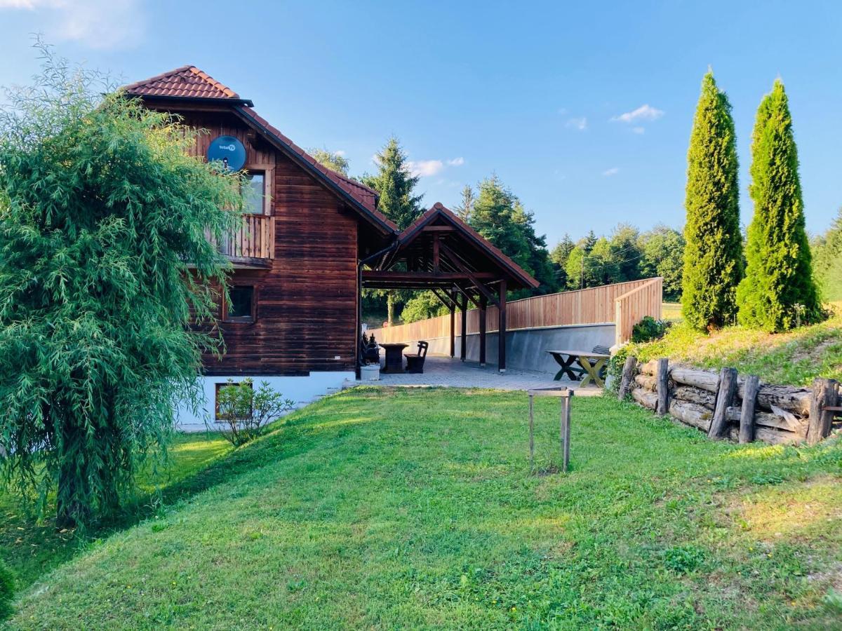 Villa Family House Mozirje Exterior foto